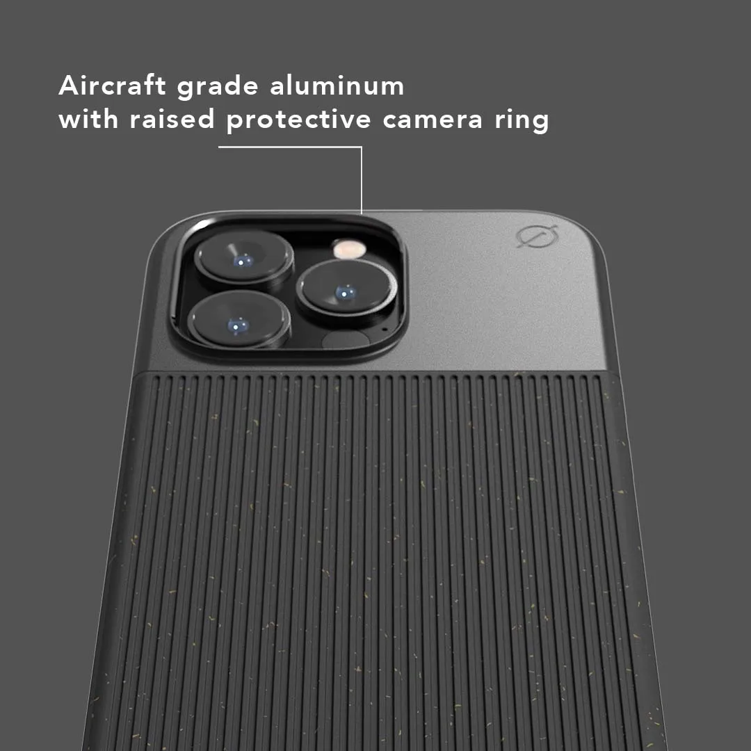 MagSafe iPhone 13 Pro case - Split Wood Fibre
